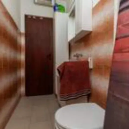 Roma - One Bedroom Appartement Stanici